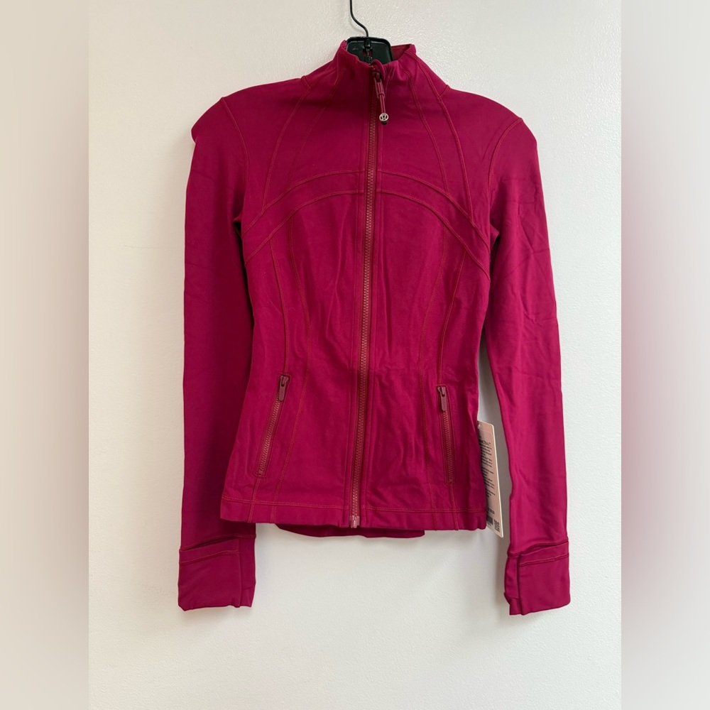LuluLemon Define Jacket Nulu in Berry Rumble